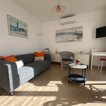 Apartman Marijana Mit Meerblick
